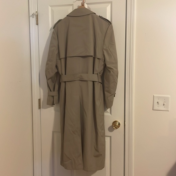 London Fog men’s trench coat! Fully lined (removable) excellent condition Sz 42L - Picture 6 of 14